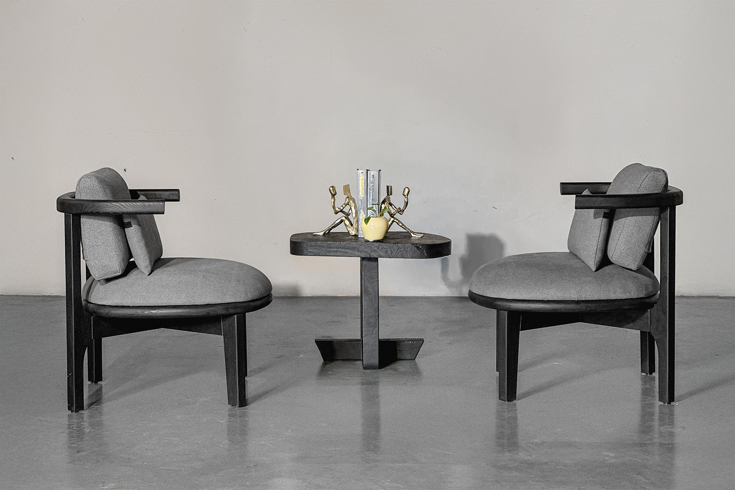 Akira Lounger- Black Stained White Ash