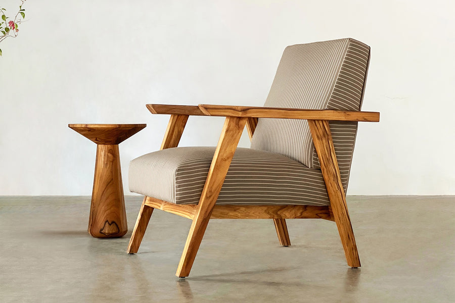 Asher Lounger