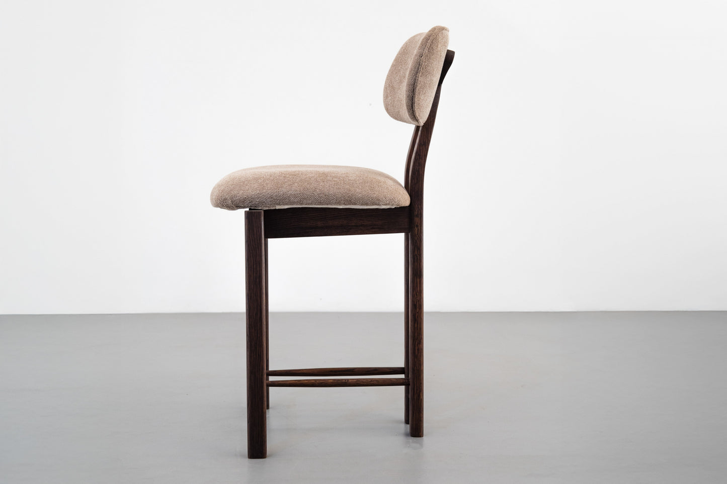 Anjeer bar stool - White Oak with Chocolate oil