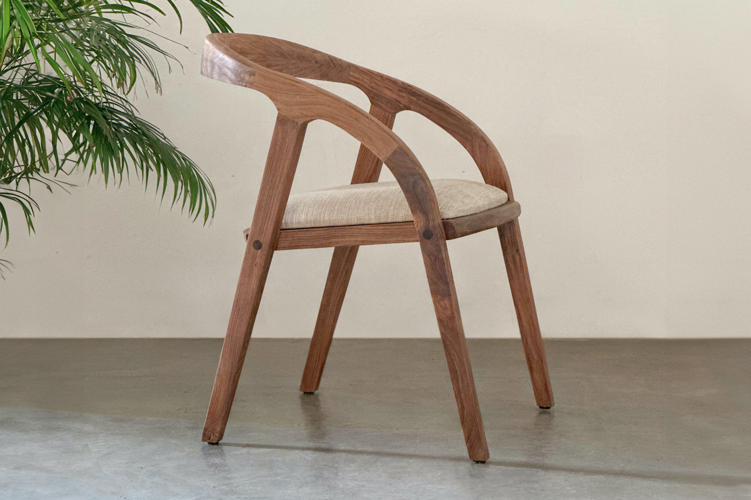 Shop Solid Wood Classic Chairs Online – solidbench