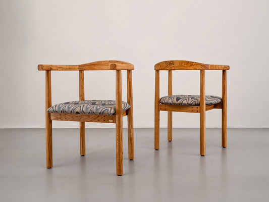 Duet Solo Cushioned Chair