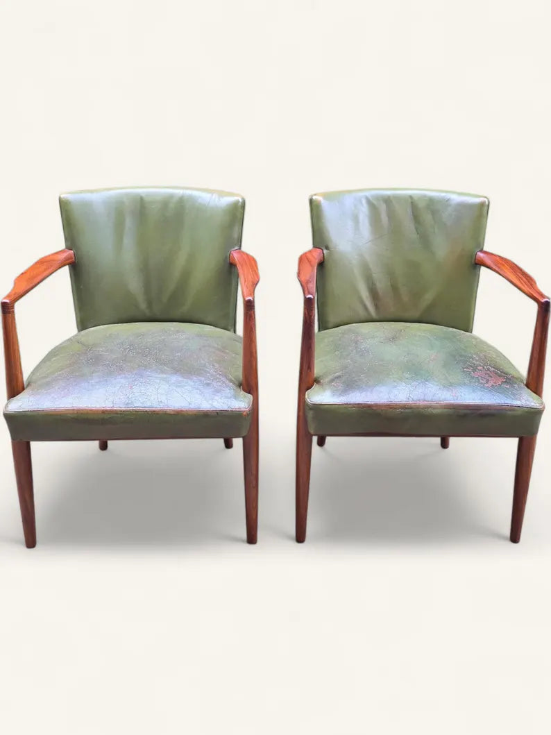 Nivasa Chair