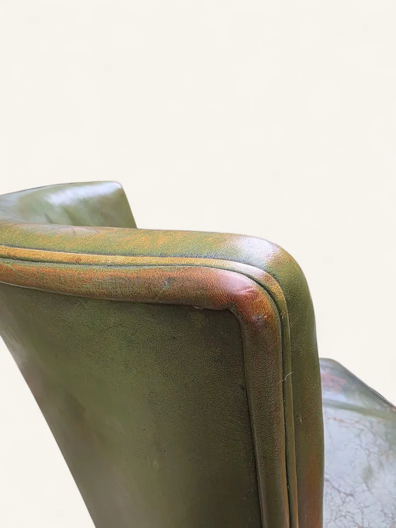 Nivasa Chair